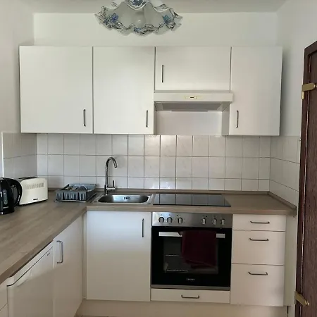 Apartment Gemuetliche 2-zimmerwohnung Schoenefeld